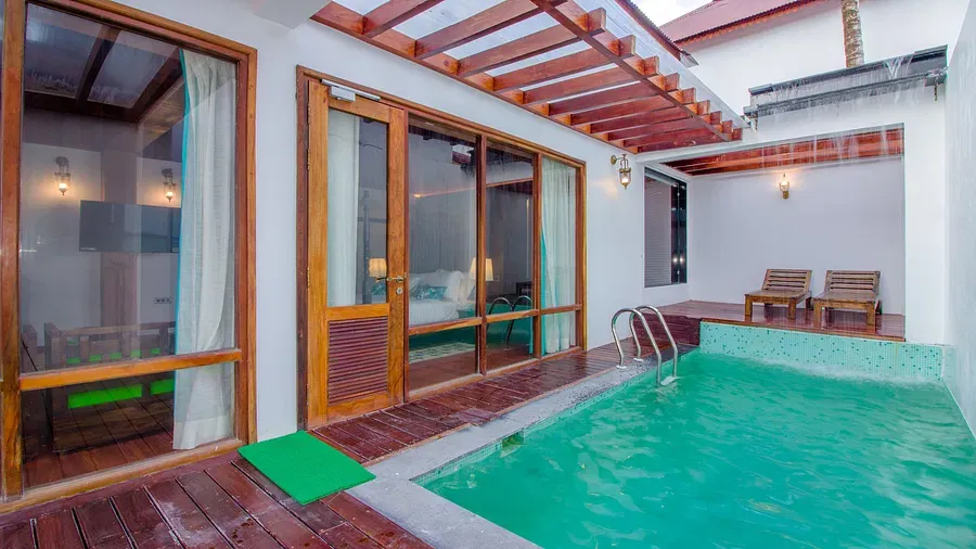 SSSBR - Beach_Mansion 2.webp